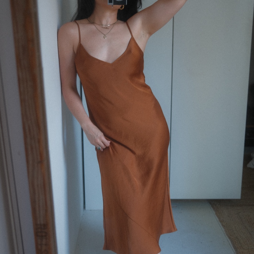 Aritzia Wilfred - Only Slip midi dress